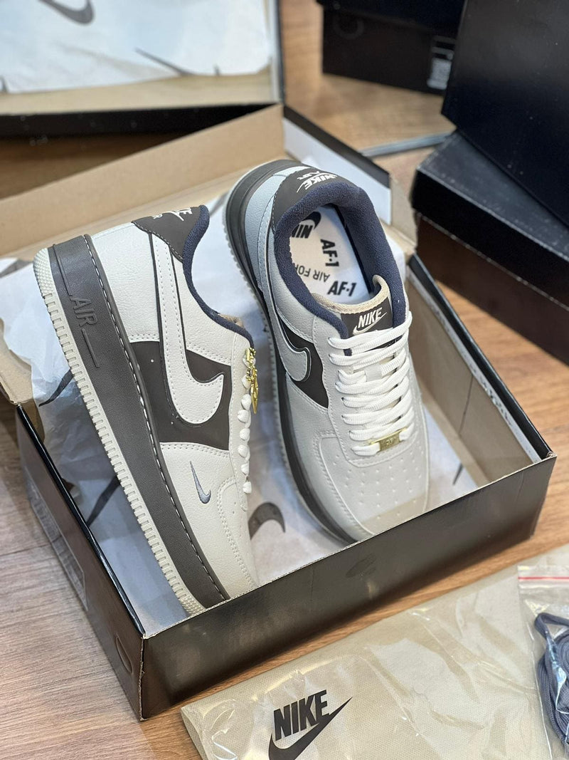 Tênis Nike Air Force 1