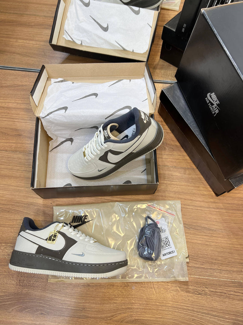 Tênis Nike Air Force 1