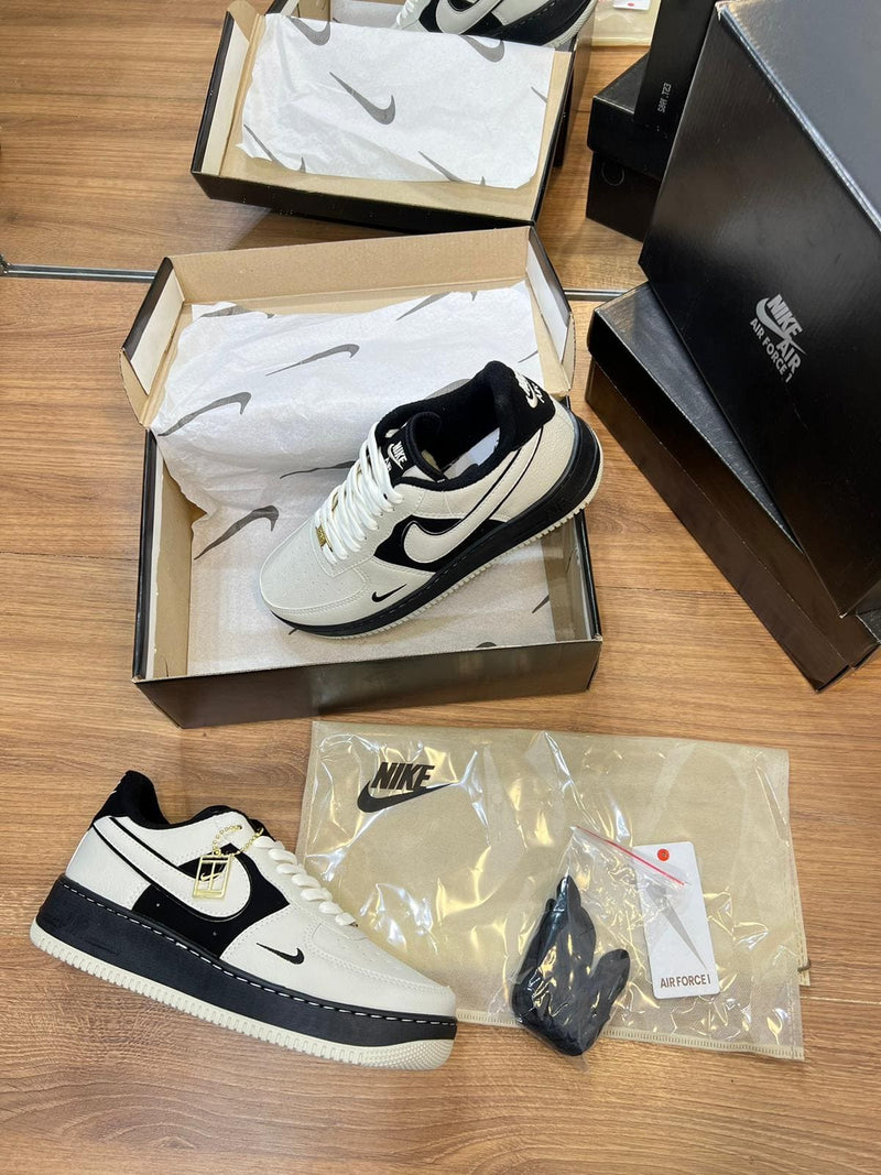 Tênis Nike Air Force 1